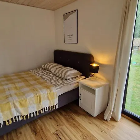 Semesterbostad Sasinko Mini Sasino